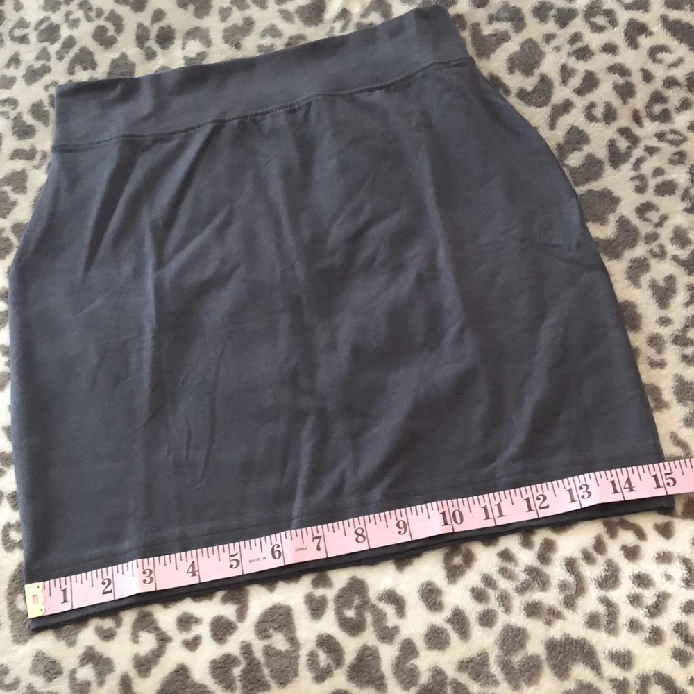 2013 NWOT Moda International Victoria’s Secret Gray Bodycon Mini Skirt Small